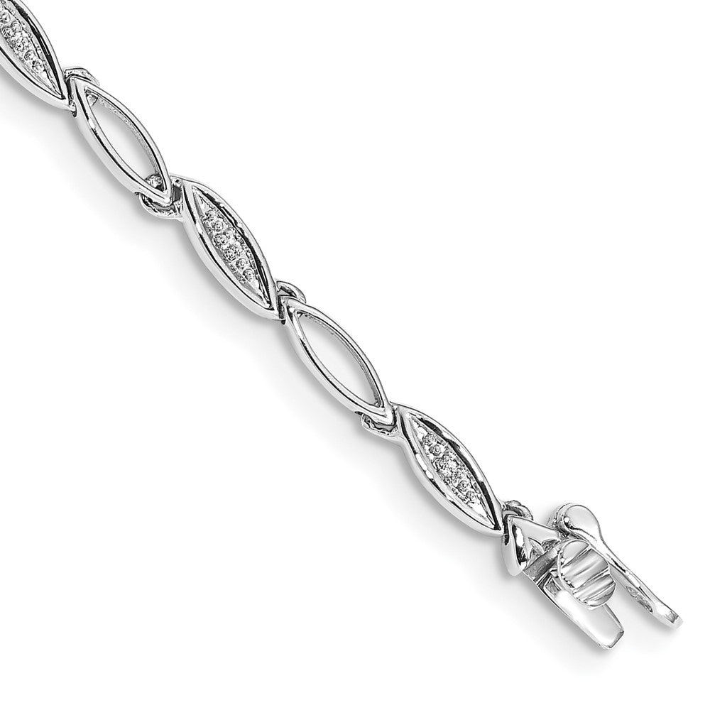 14k White Gold Complete 1/20 carat Diamond Oval Link 7.5 inch Bracelet, 0.036 ct, 7.5 x 3 mm