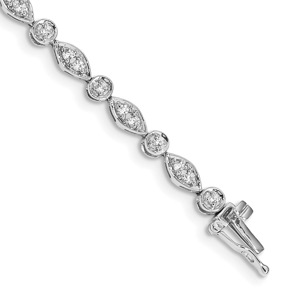 14k White Gold Complete 3/4 carat Diamond Round and Oval Link 7 inch Bracelet, 0.714 ct, 7 x 4 mm