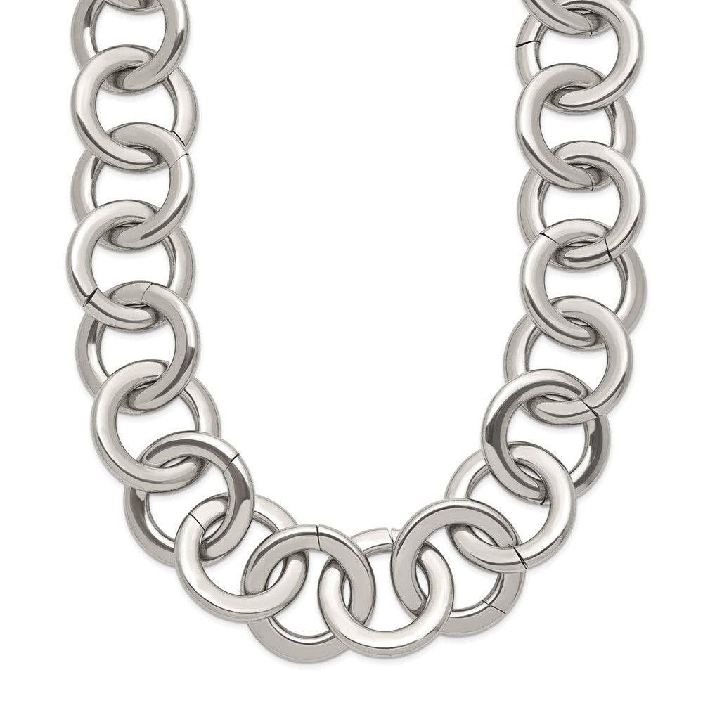 Chisel Stainless Steel Polished Circle Link 17 inch Necklace, 17 x 18 mm
