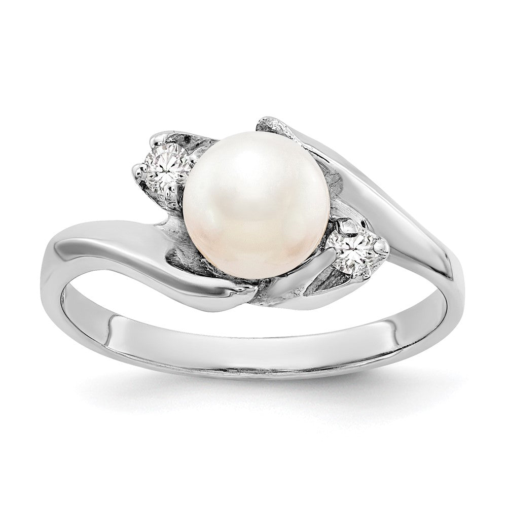 14k White Gold 6mm White Freshwater Cultured Pearl and 1/15 carat AA Diamond Ring, 0.082 ct