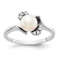 14k White Gold 6mm White Freshwater Cultured Pearl and 1/15 carat AAA Diamond Ring, 0.06 ct
