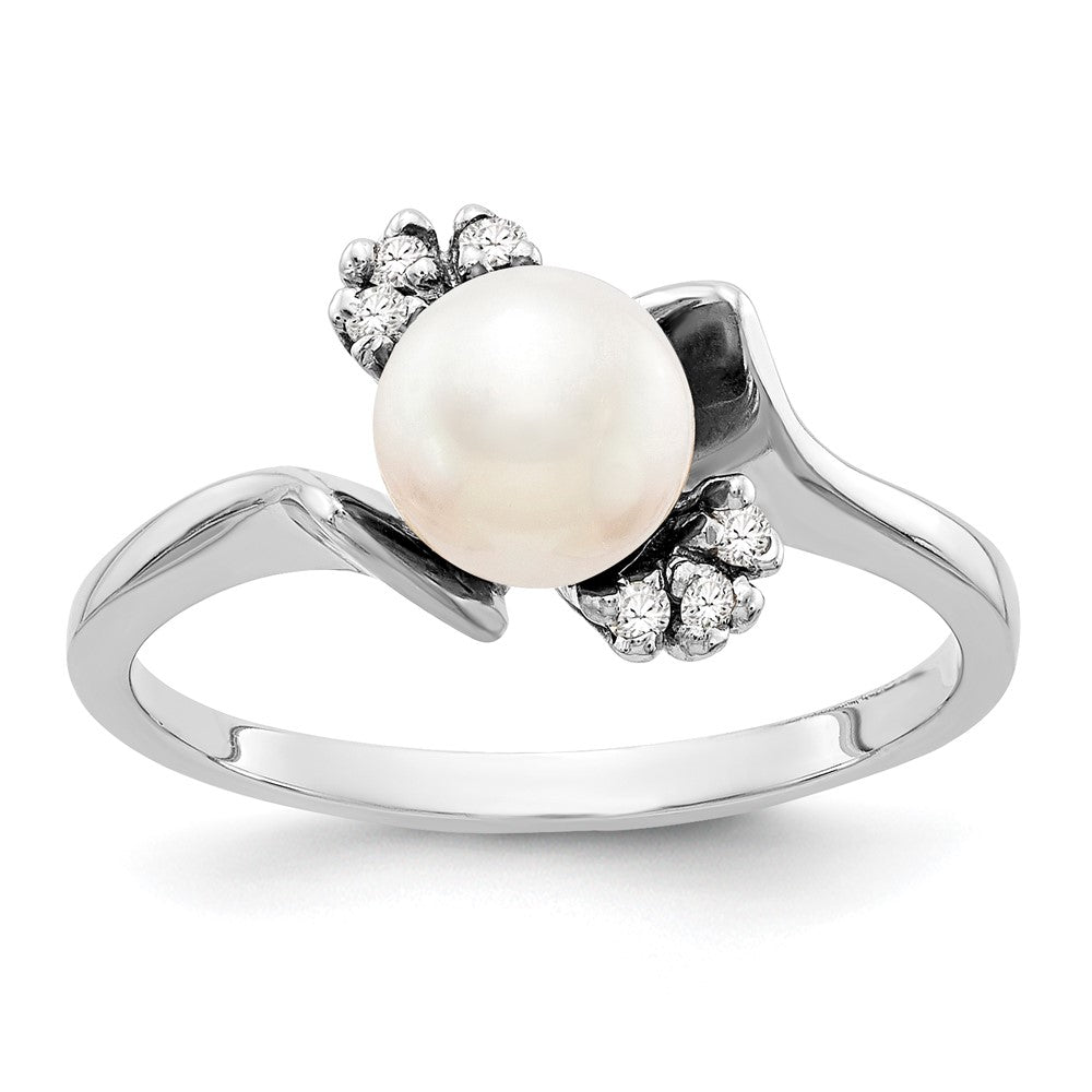 14k White Gold 6mm White Freshwater Cultured Pearl and 1/15 carat AAA Diamond Ring, 0.06 ct